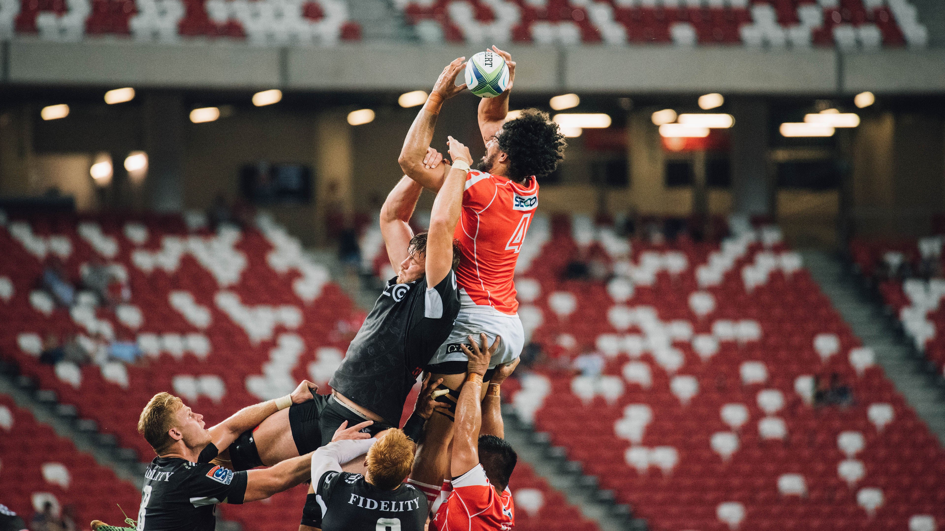 麦基翁带领接力队强势回归,麦基翁采访视频